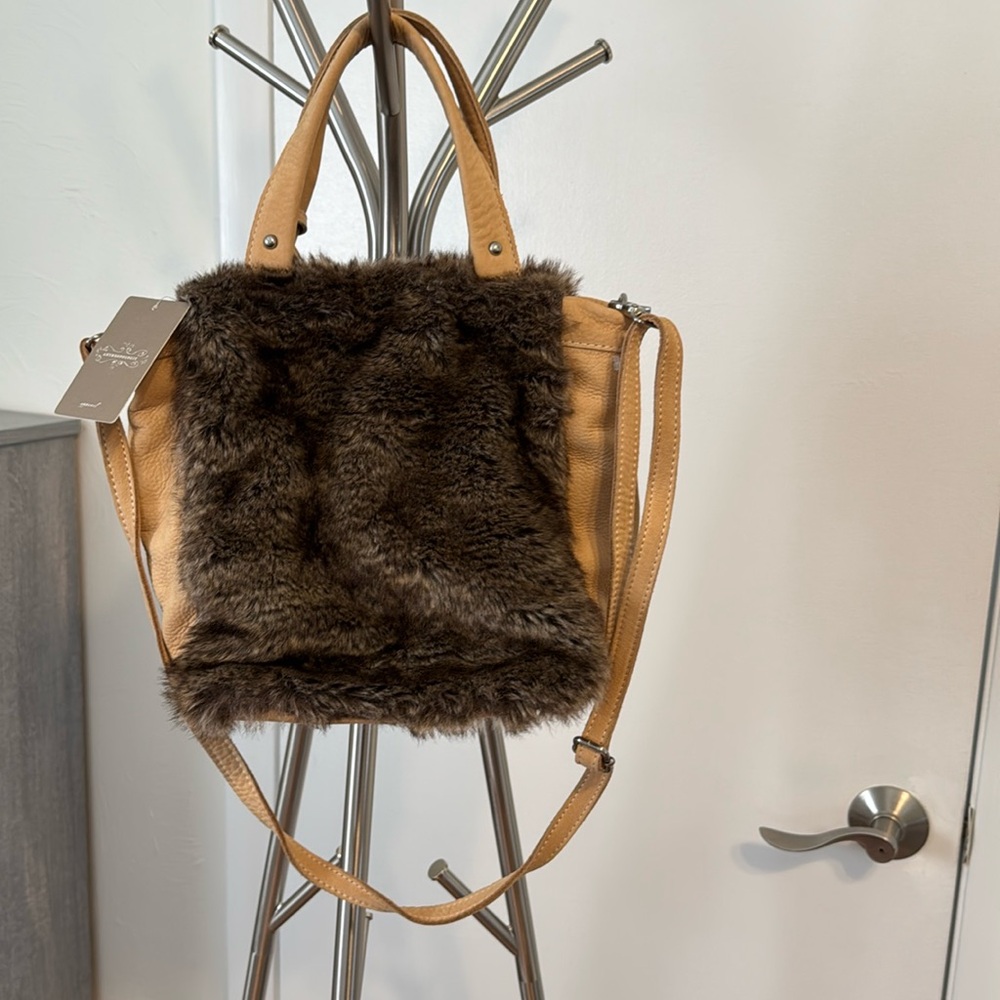 Brand new with tags, Miss Albright tan pocketbook with fur and shoulder strap